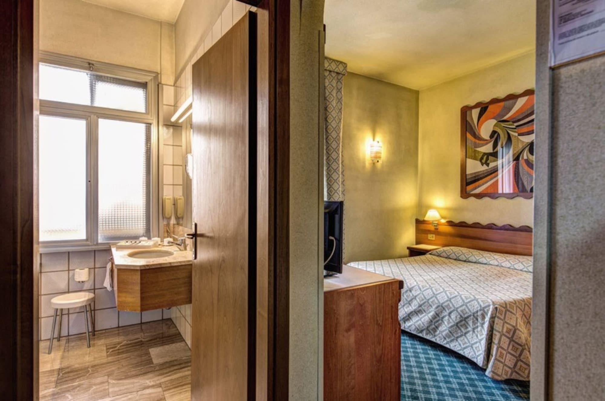 Hotel Europa Signa Esterno foto