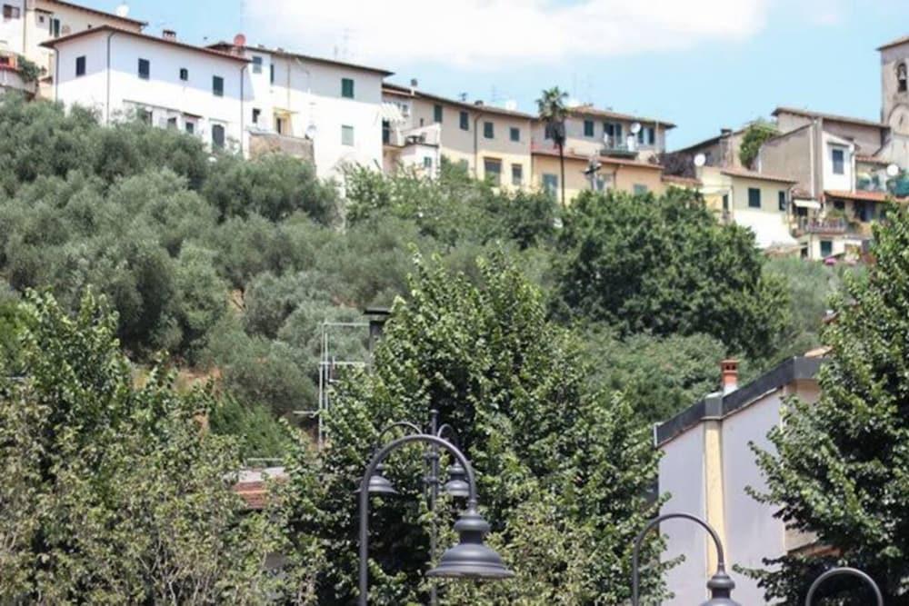 Hotel Europa Signa Esterno foto