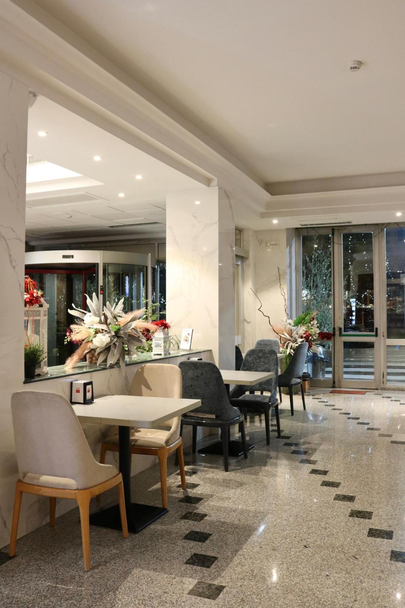 Hotel Europa Signa Esterno foto