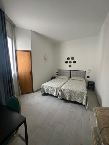 Hotel Europa Signa Esterno foto