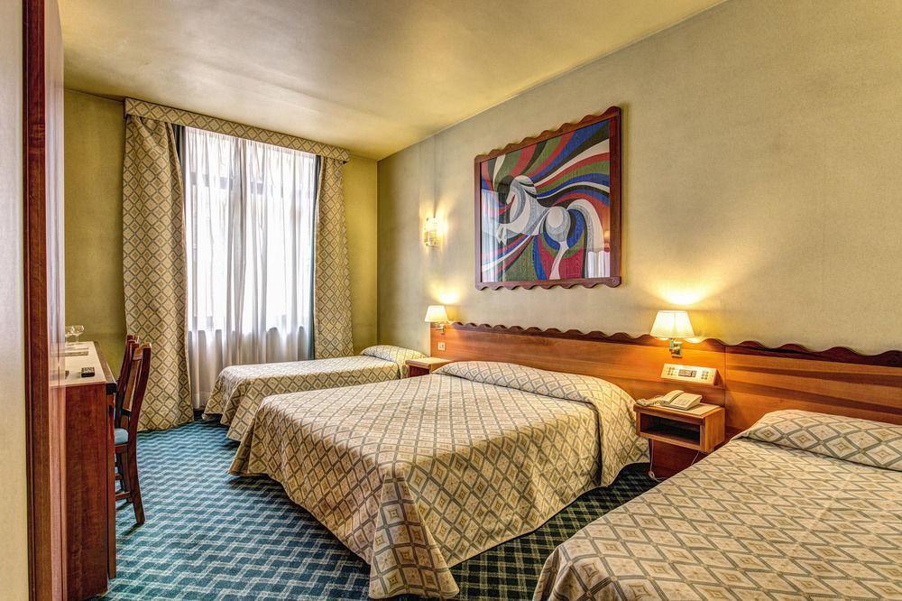 Hotel Europa Signa Esterno foto